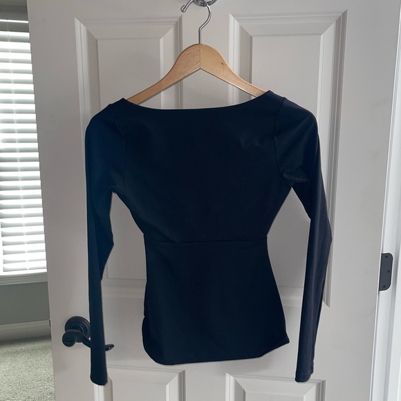 Susana Monaco Square Wire Deep Square Top Black Long Sleeve Women's Top {$148} - Picture 3 of 8